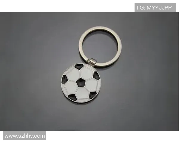 热销球星足球饰品挂件创意礼物潮流个性点缀让你尽显运动时尚魅力