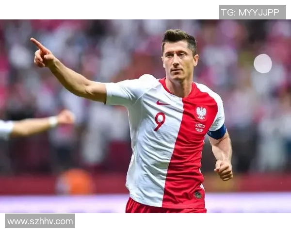 莱万多夫斯基领衔全球足球百大球星榜单前十排名深度解析